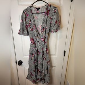 Torrid mini Challis floral striped wrap dress. Size 2. Multi color.